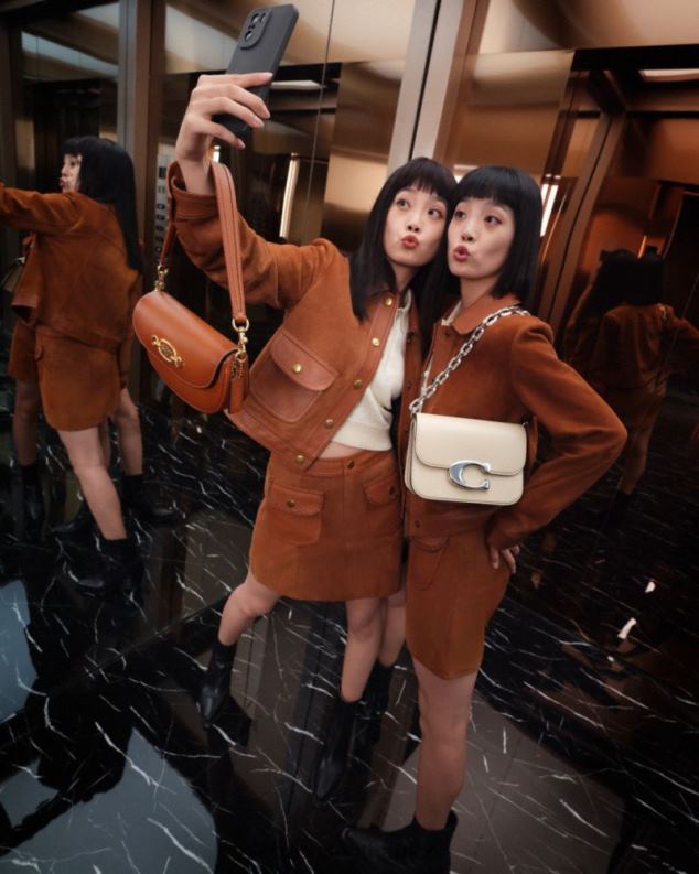 Coach Women IDOL BAG B4/Burnished Amber 4ZRDJ47