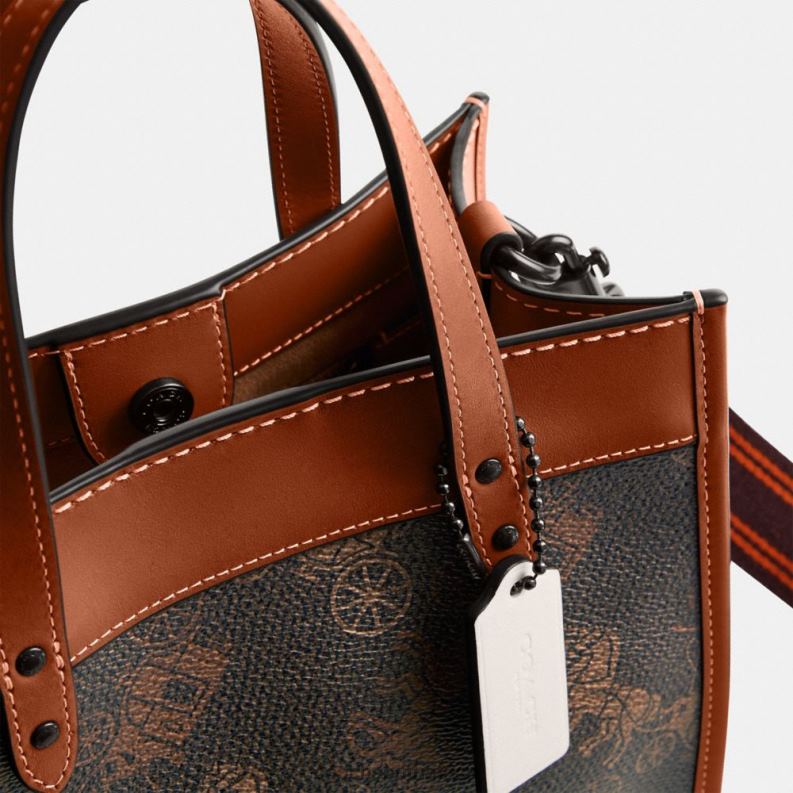 Coach Women FIELD TOTE 22 WITH LARGE HORSE AND CARRIAGE PRINT V5/Truffle Burnished Amber 4ZRDJ296